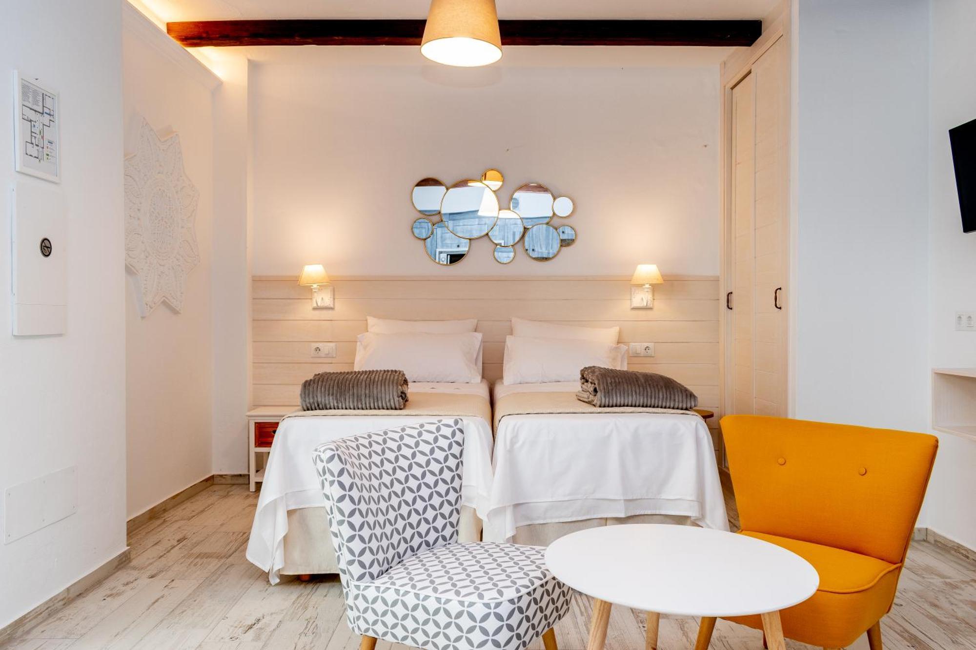 Casa Del Patio - Boutique Apartments (Adults Only) เอสเตโปนา ภายนอก รูปภาพ