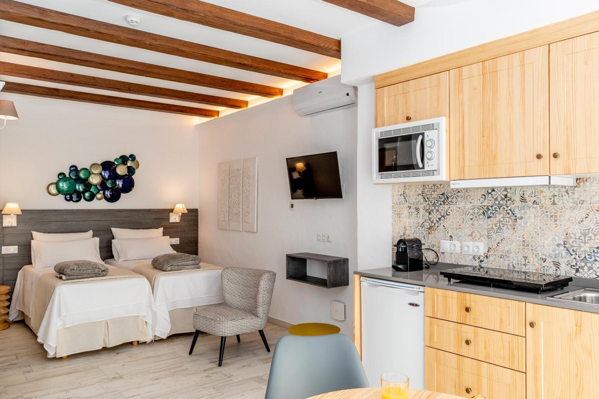 Casa Del Patio - Boutique Apartments (Adults Only) เอสเตโปนา ภายนอก รูปภาพ