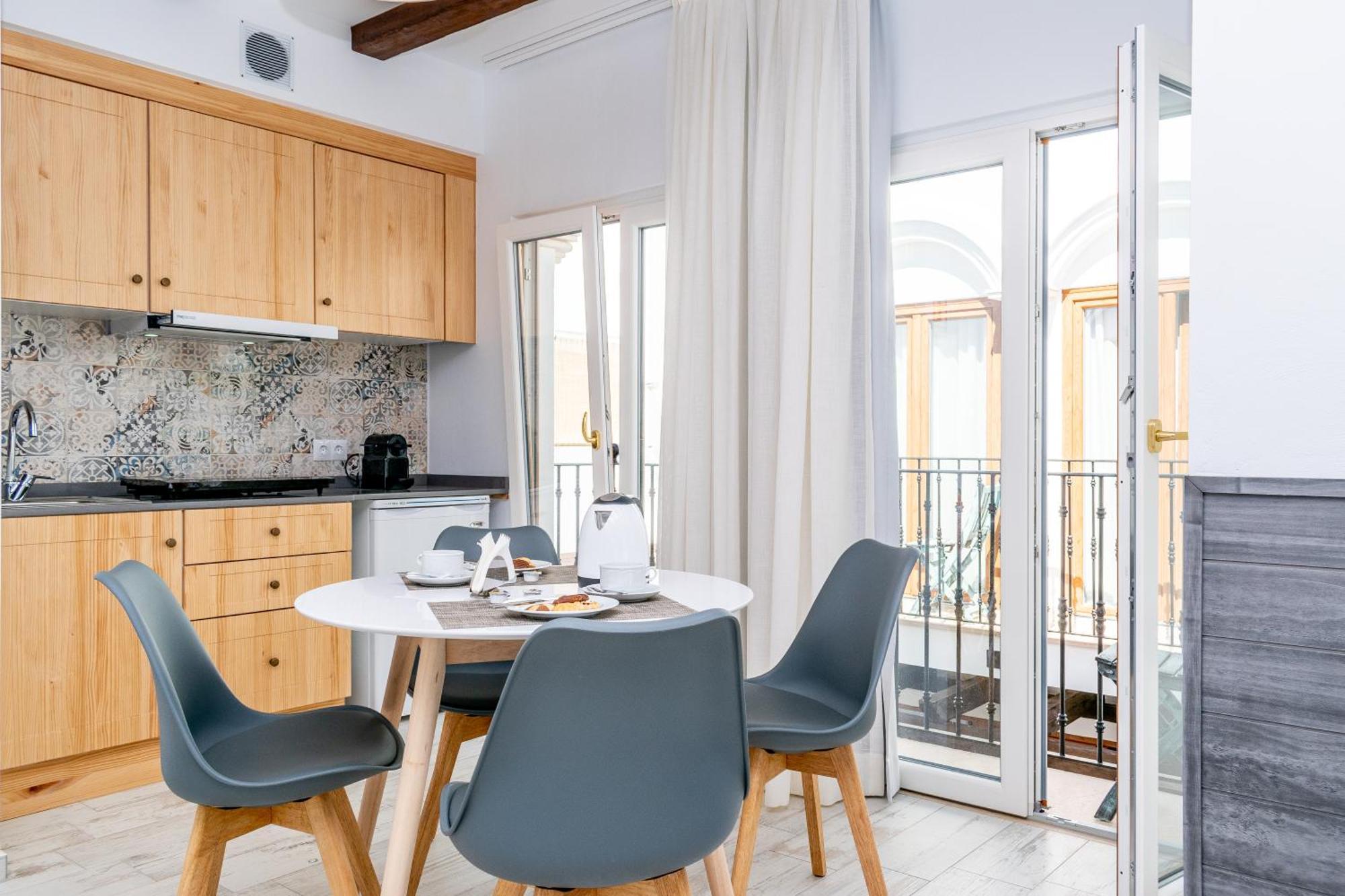 Casa Del Patio - Boutique Apartments (Adults Only) เอสเตโปนา ภายนอก รูปภาพ